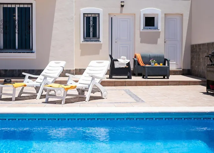 Beautiful Sahara, Bbq Вилла