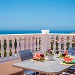 Beautiful Sahara, Bbq Адехе